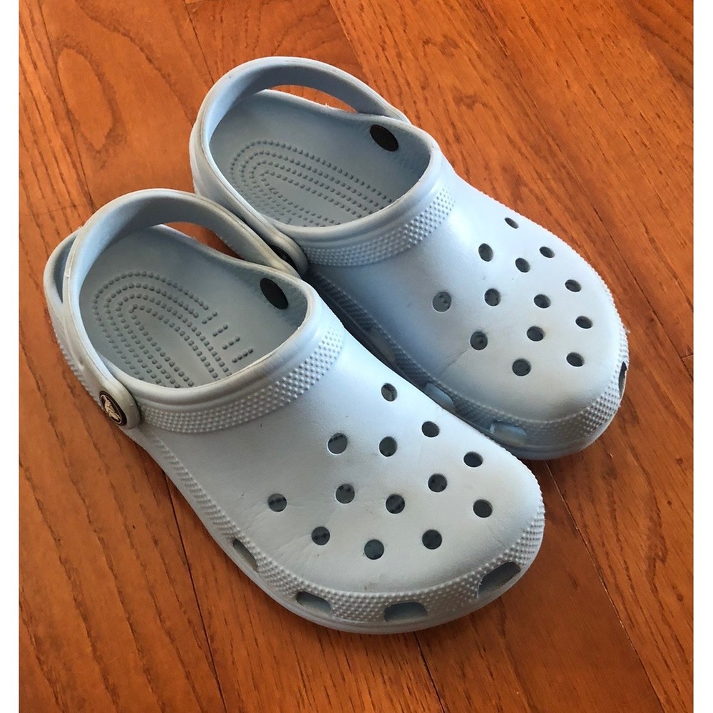Crocs Classic Clog Light Blue Men's 4 / Women's 6